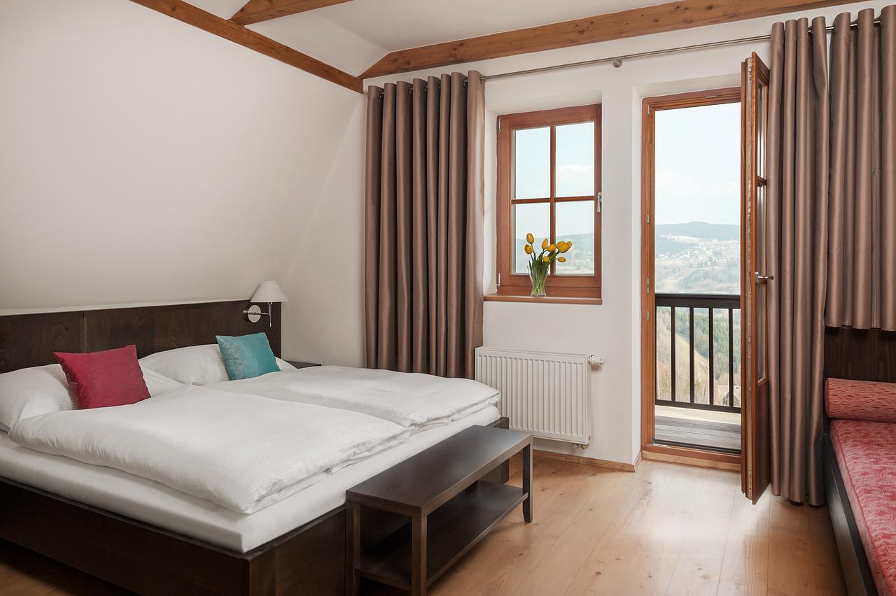 Aneta Hotel & Restaurant Vítkovice Dış mekan fotoğraf